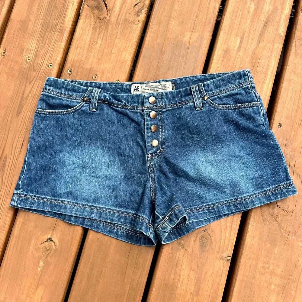 Y2K American Eagle Jean Shorts Blue Denim Snap Fly Low Rise Women Size 10